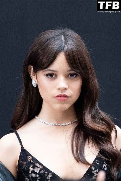 jenna ortega big tits|Jenna Ortega Porn DeepFakes